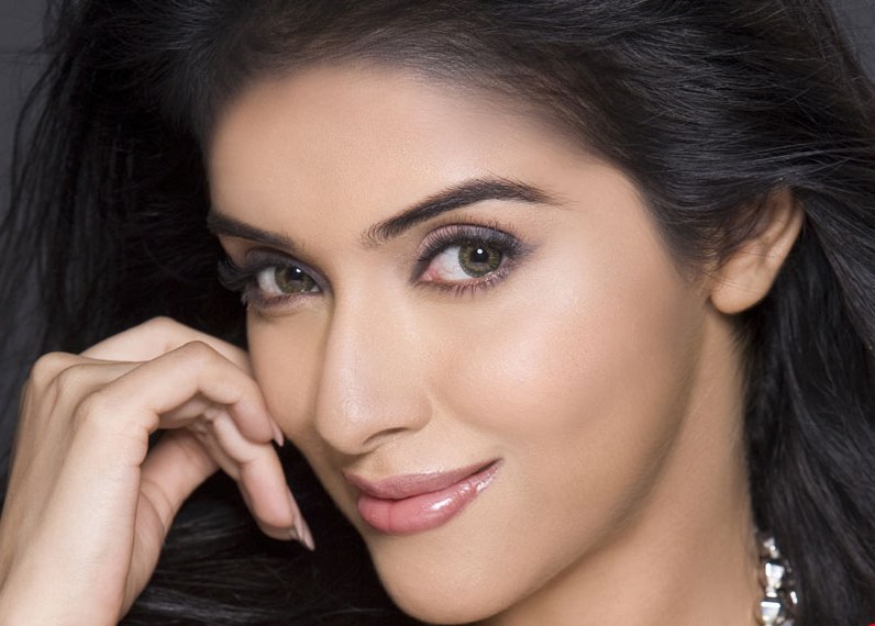 Enough of 100 crore club, Asin now wants just good roles